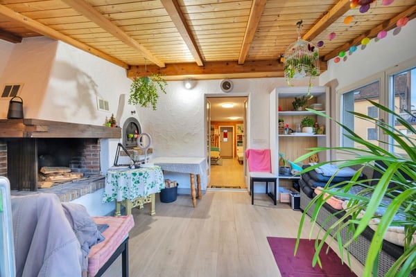 EIN HAUS DAS BEGEISTERT - VIEL SONNE, RUHIG GELEGEN UND MIT POOL 12