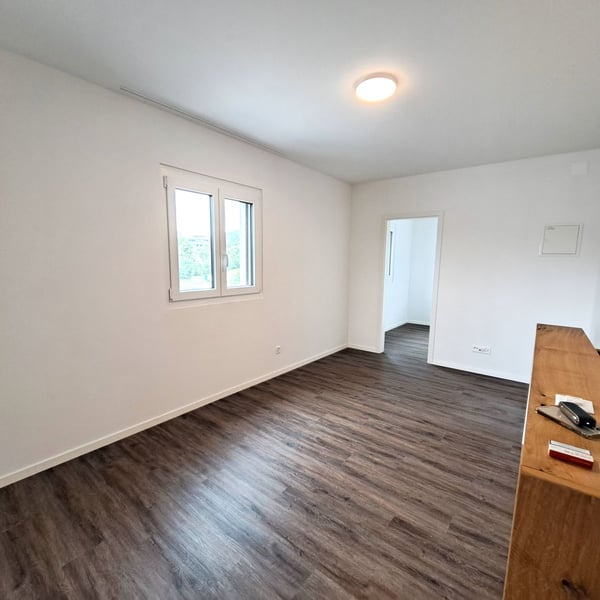 BÜRO ODER ATELIER AN HOCH FRQUENTIERTER LAGE 3