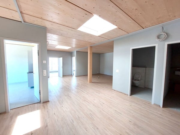Architektonisches Highlight: 5.5-Zimmer Büro-/Praxisfläche mit viel Licht & Stil 6