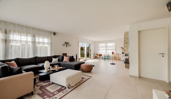 RARITÄT IN BESTLAGE MIT POOL, WINTERGARTEN UND GRILL-LOUNGE FRISCH RENOVIERT 5