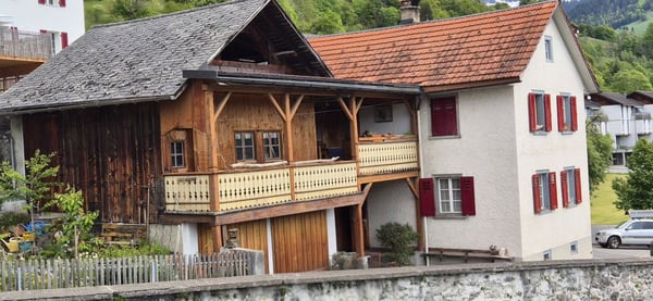 CHARMANTES HAUS MIT ANGRENZENDEM HOLZHAUS - VIEL RAUM FÜR NEUE IDEEN 1