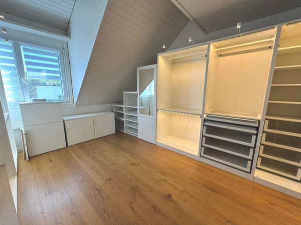 ELEGANZ TRIFFT WOHNKOMFORT - EXKLUSIVES HAUS MIT PRIVATGARTEN 5
