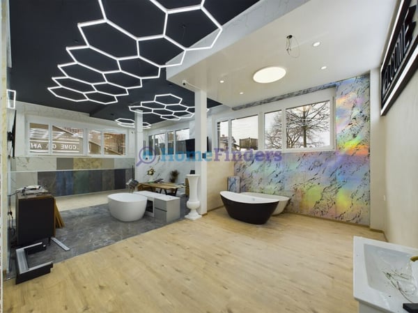 MODERN UND GROSSZÜGIG - IHR NEUER FIRMENSTANDORT! 6