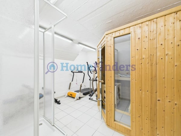 ZENTRAL- FREQUENZSTARK MIT POTENZIAL 9