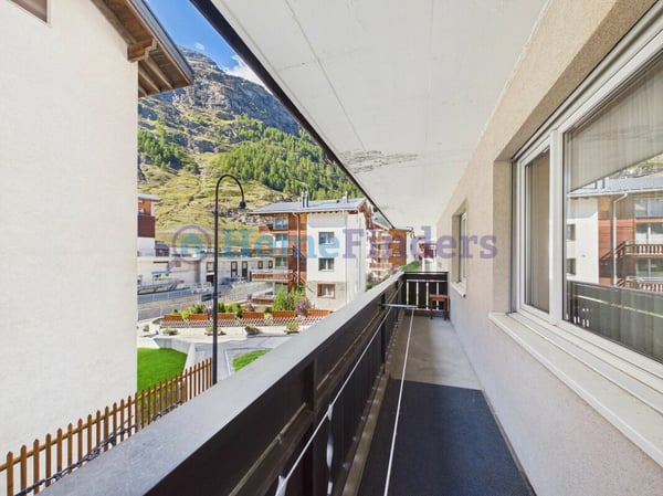 MITTEN IN ZERMATT - BERGSICHT - CHARME UND VIELSEITIGE NUTZUNG 1