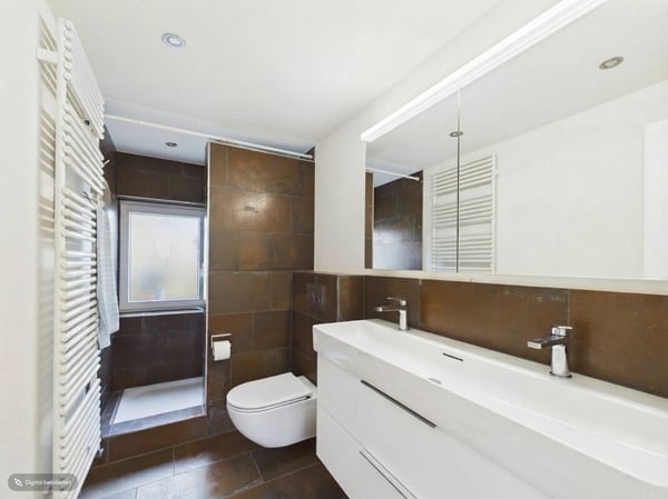 EIN ZUHAUSE MIT GESCHICHTE, CHARME UND VIEL PLATZ 6