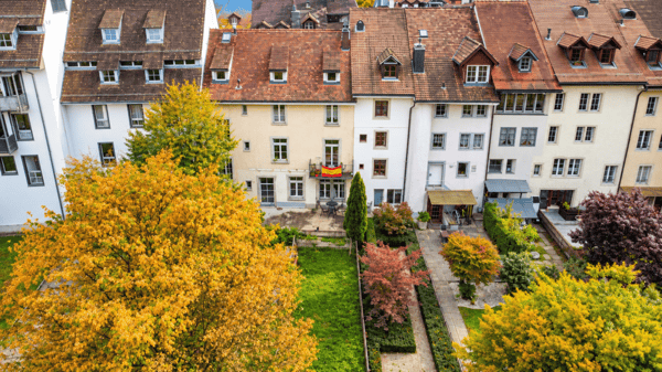 ALTSTADT-PERLE IN ZOFINGEN - RENDITESTARK 4% AN TOP-LAGE! 2