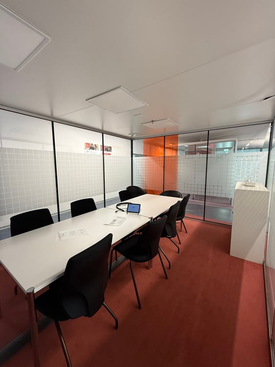 Ausgebautes Büro ab sofort verfügbar 2