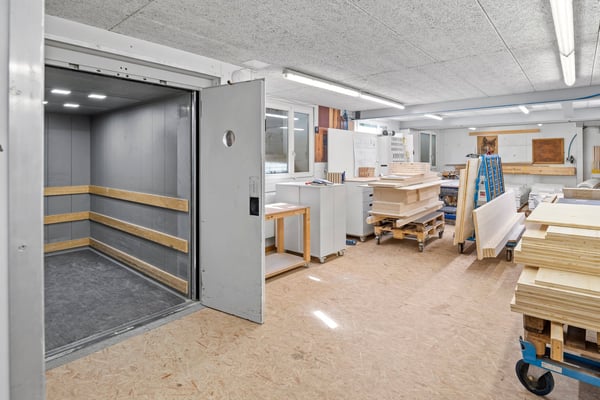 Zürich Kreis 5: Werkstatt/Büro/Ausstellung/Lager mit Parkplätzen 3