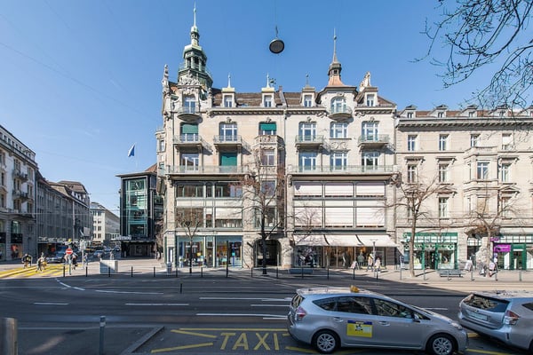 Neu ausgebautes und gekühltes Büro an der Bahnhofstrasse 7