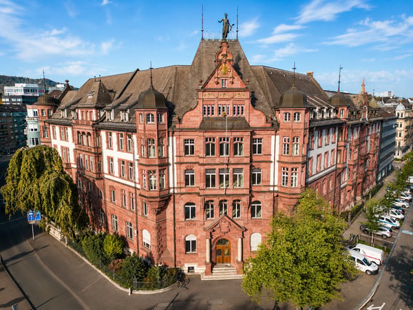 Hochrepräsentative und bezugsbereite Büroflächen mit betreutem Empfangsservice 5