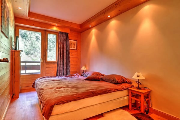 Charme alpin et vue panoramique pour ce splendide 1.5 pièces 9