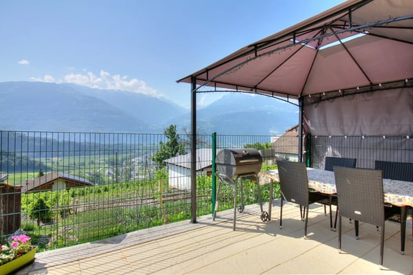 Maison villageoise à Sensine avec appartement de rendement ! 1