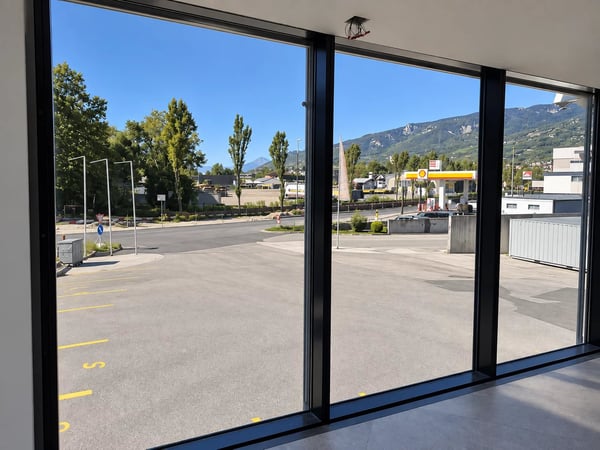 Île Falcon | Surface commerciale spacieuse avec vitrine 8