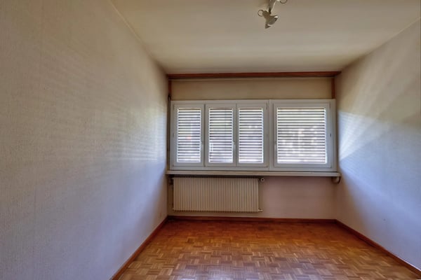 Sierre | Séduisants volumes pour cet appartement de 4,5 pièces à rénover 10