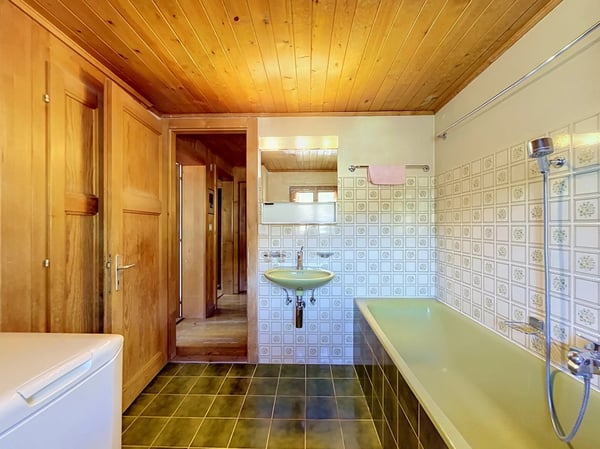 Chalet de charme à Arveyes - Bien rare avec potentiel 9