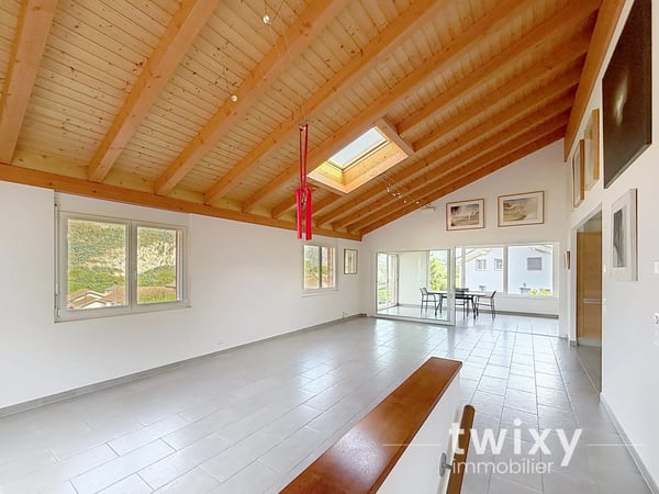 Saint-Maurice | Spacieuse villa familiale avec jardin et vue panoramique 12
