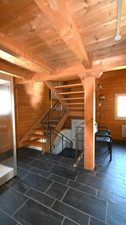 Landleben im freistehenden, vielfältig nutzbaren Haus mit zwei Wohnungen und Atelierräumen. 4