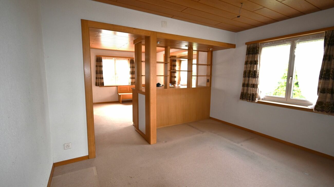 Freistehendes 5.5-Zimmer-Einfamilienhaus mit grossem Garten und Garage