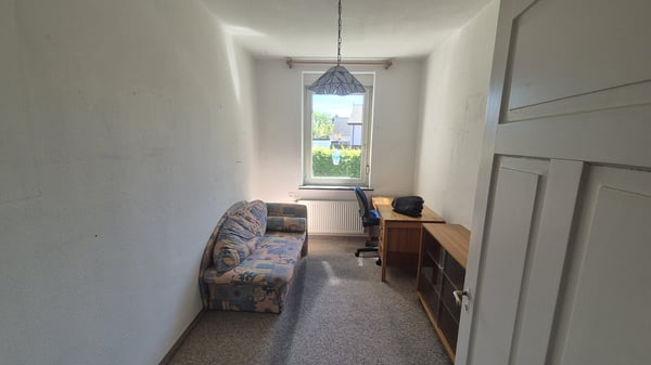 Jestetten/Altenburg - 3 -Familienhaus mit großem Grundstück 11