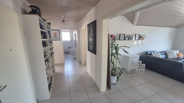Erzingen- schöne 4-Zimmer Dachgeschosswohnung 7