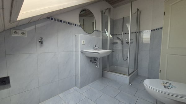 Erzingen- schöne 3-Zimmer Dachgeschosswohnung 10