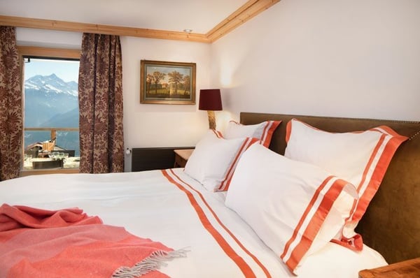 LOC 119 - CHALET LE ROC -2 2