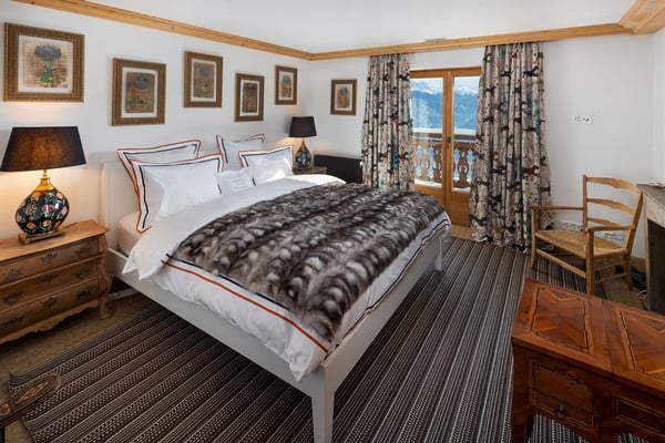 LOC 120 - CHALET LE ROC 10