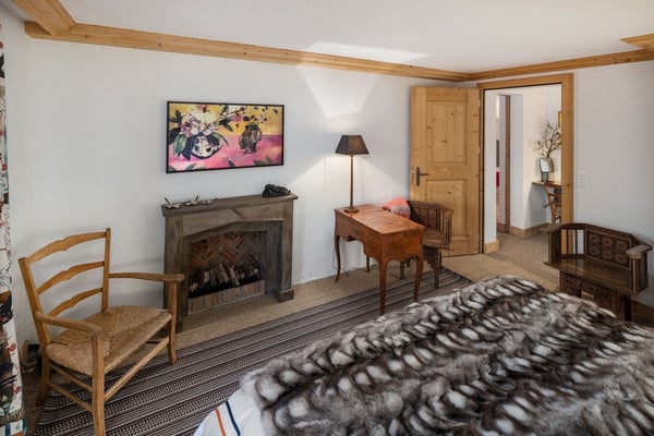 LOC 120 - CHALET LE ROC 12