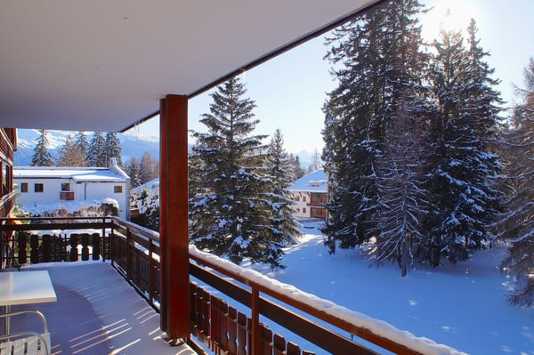 LOC 241 - SAINT REGIS 12