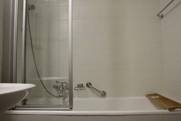 LOC 110 - RAINBOW A 12