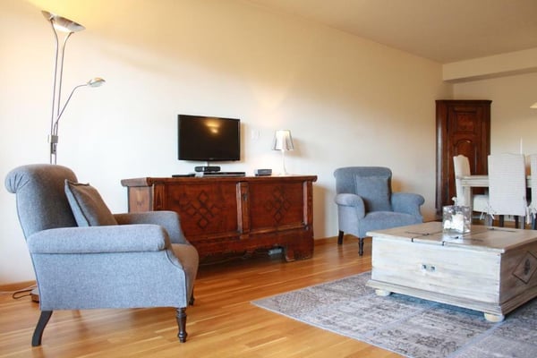 LOC 76 - AMBASSADEURS A 5