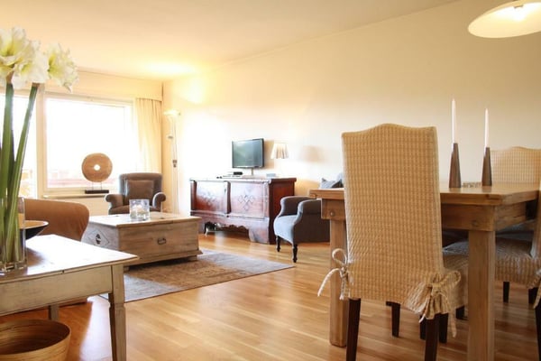 LOC 76 - AMBASSADEURS A 1