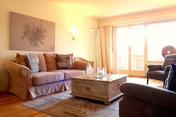 LOC 76 - AMBASSADEURS A 3