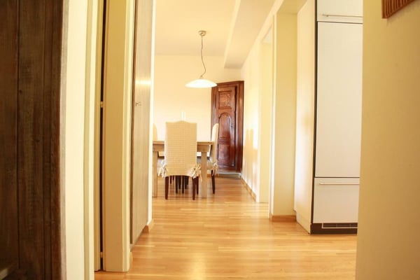 LOC 76 - AMBASSADEURS A 10