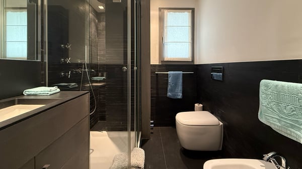 LOC 135 - CENTRAL B7 9