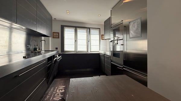 LOC 135 - CENTRAL B7 7