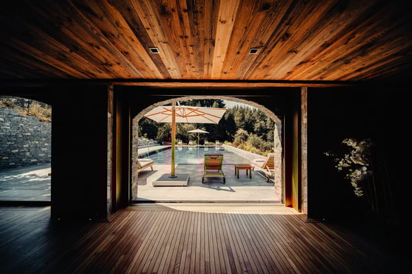 LOC 101 - UPM PRESTIGE 10