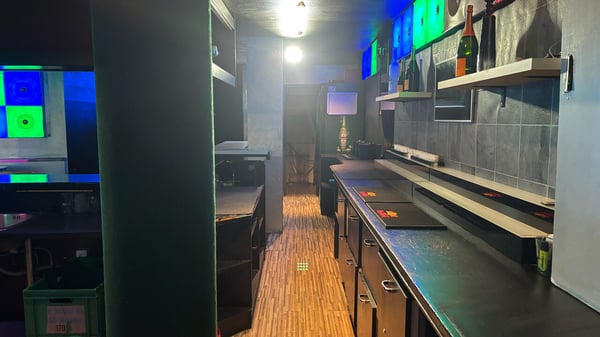 Local commercial de 300 m2 - Crans-Montana 6