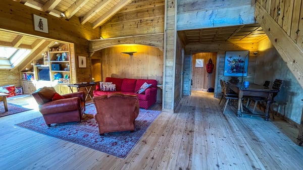 LOC 246 - SATURNE C12 ATTIQUE 4