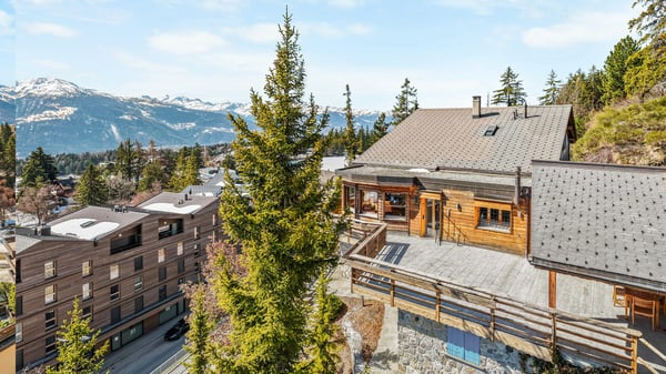 Chalet de prestige 10.5 pièces avec vue panoramique - Crans-Montana 2