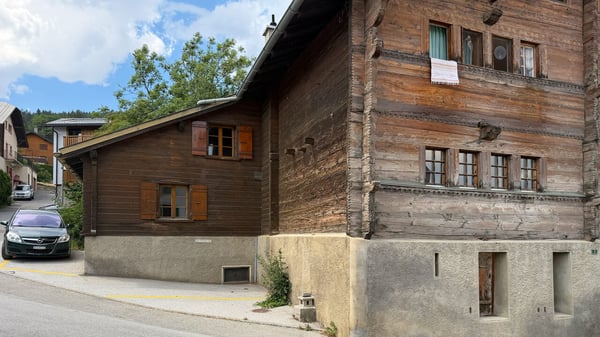 Appartement atypique de 4.5 pièces au coeur de Montana-Village 7