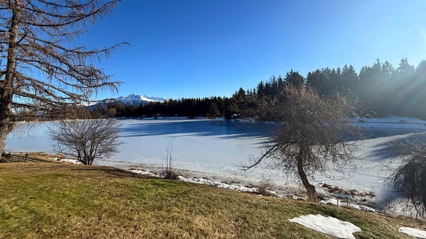 Chambre avec coin cuisine à rénover - Lac de la Moubra 5