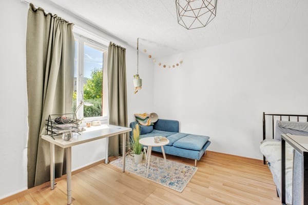 Attraktives Mehrfamilienhaus mit drei Wohnungen in Zürich-Seebach 5