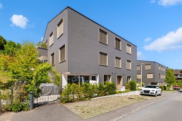 Moderne Gartenwohnung mit privatem Eingang und sonnigem Aussenbereich 11