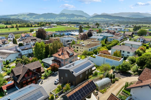 Moderne Gartenwohnung mit privatem Eingang und sonnigem Aussenbereich 12
