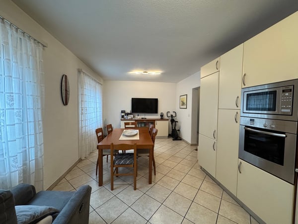 Spazioso appartamento di 1.5 locali a Bodio con posteggi 1