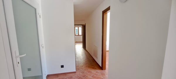 Splendido appartamento 1.5 locali con terrazza e vista panoramica a Lugano 8