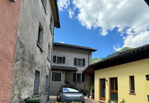 Casa 1.5 locali e un monolocale affittato nel nucleo di Biasca 13