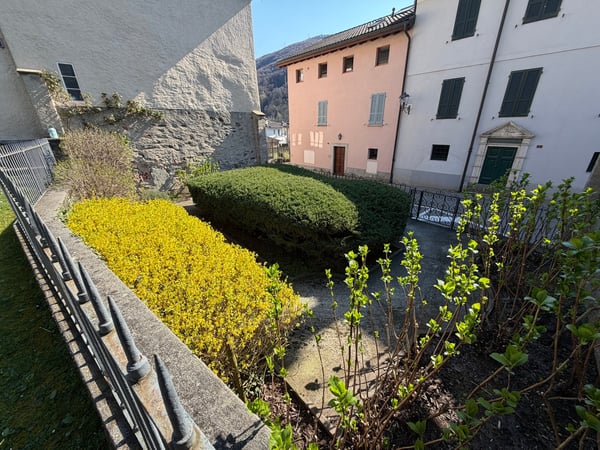 Grande appartamento duplex di 4.5 locali in casa storica a Barbengo 12